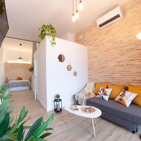 Nc - Design Loft Steps From City Of Arts & Sciences فالنسيا المظهر الخارجي الصورة